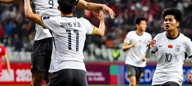 亚洲俱乐部足球赛场上发生激情对抗