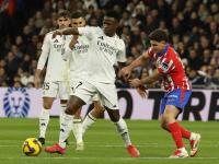 1xbet体育培训-皇家马德里对阵曼联，战术犹如脱缰野马的简单介绍