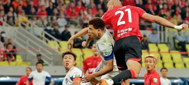 1xbet体育链接-斯旺西新帅屡次战术调整，球队迎契机的简单介绍