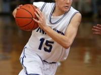 卡尔蒂斯教练组强化体能训练，备战关键战