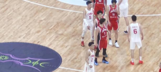 1xbet体育登录入口-迷茫！球队在艰难比赛中争分夺秒