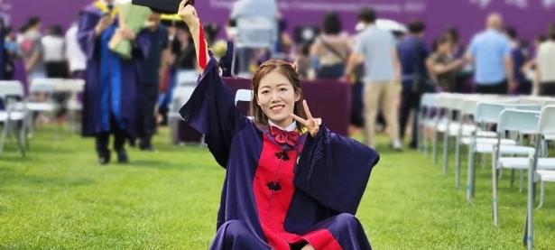 1xbet体育app下载地址-辉煌绽放！运动员再现耀眼光芒的简单介绍