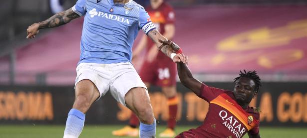 1xbet体育平台-阿贾克斯在比赛中表现出色，赢得胜利