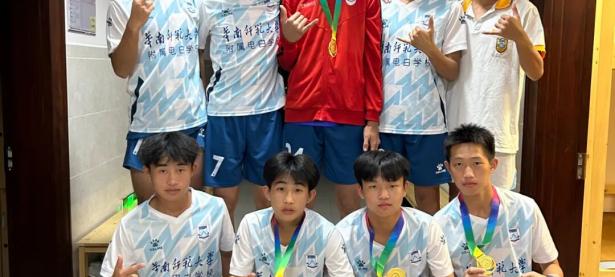 1xbet体育在线-足球联赛强敌相逢，球队角逐冠军殊荣的简单介绍