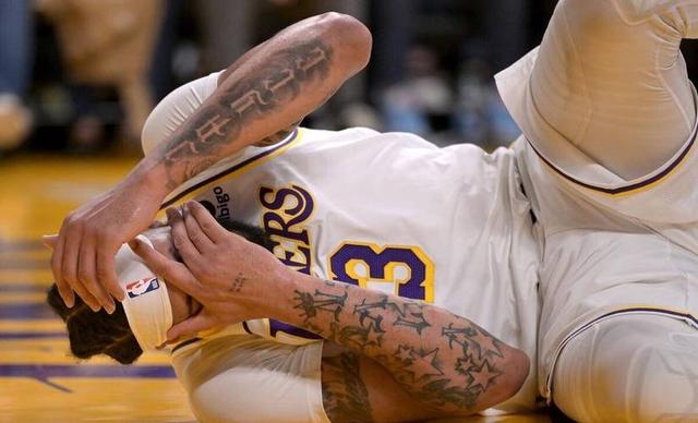 76人战胜独行侠,喜迎两连胜的简单介绍 76人战胜独行侠,喜迎两连胜的简单介绍