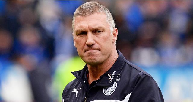 沃特福德主场平局，中场组织紊乱的简单介绍