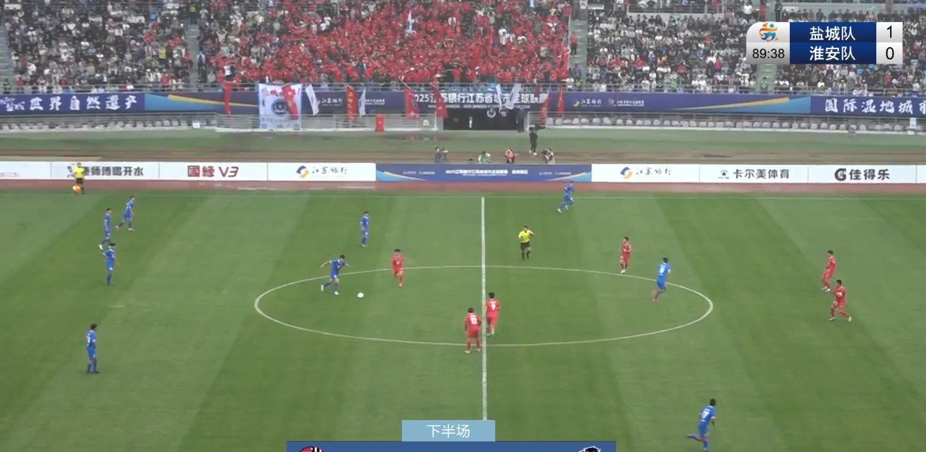 包含聚焦胜负之争，强队对决激起球迷看点无限的词条