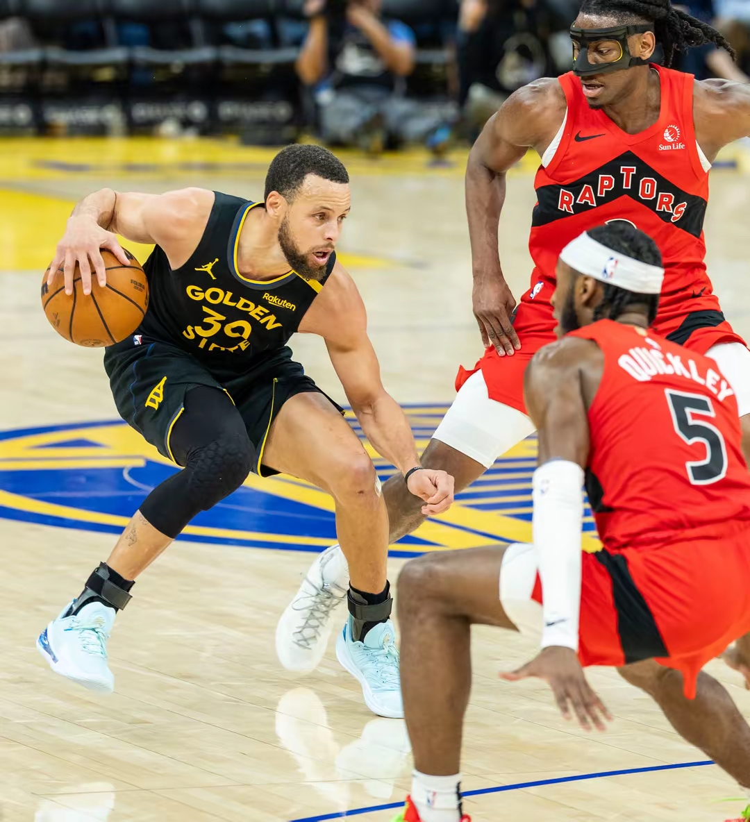 猛龙惊险战胜灰熊，延续胜利